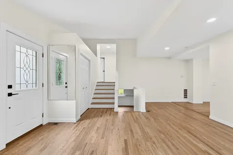 33 Valewood Road West Chicago IL 60185