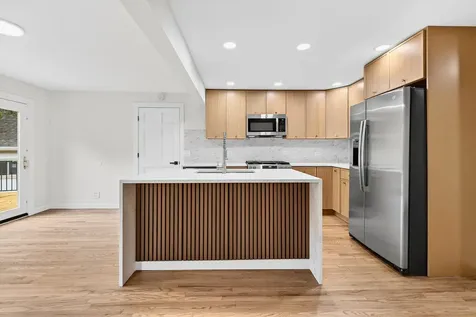 33 Valewood Road West Chicago IL 60185