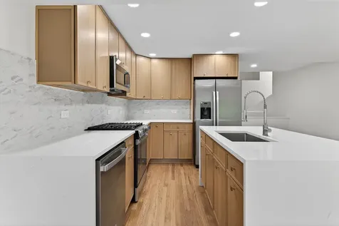 33 Valewood Road West Chicago IL 60185