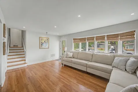 222 South Mayfair Place Chicago Heights IL 60411