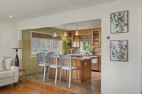 222 South Mayfair Place Chicago Heights IL 60411