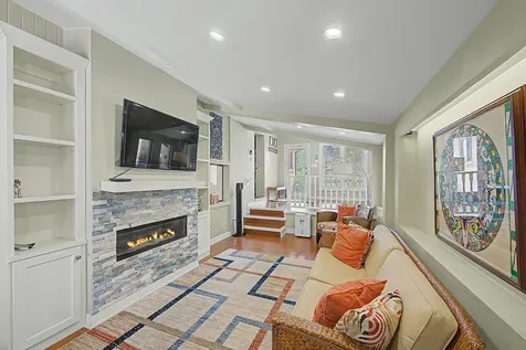 222 South Mayfair Place Chicago Heights IL 60411