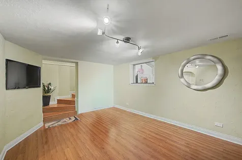222 South Mayfair Place Chicago Heights IL 60411