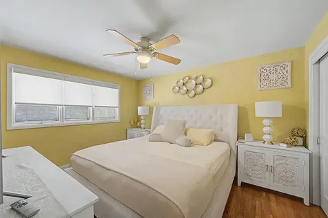 222 South Mayfair Place Chicago Heights IL 60411