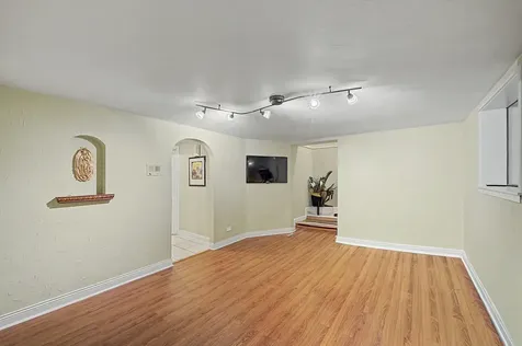 222 South Mayfair Place Chicago Heights IL 60411