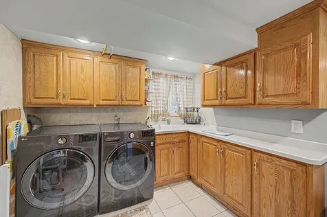 222 South Mayfair Place Chicago Heights IL 60411