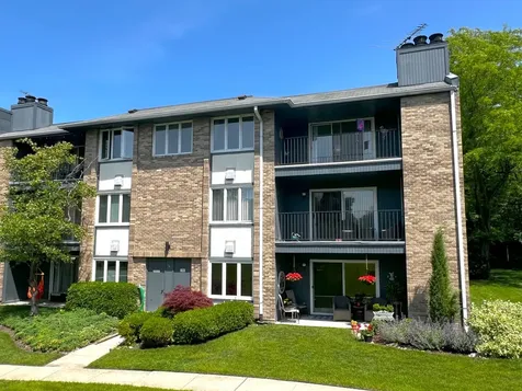 2129 Ammer Ridge Court Glenview IL 60025