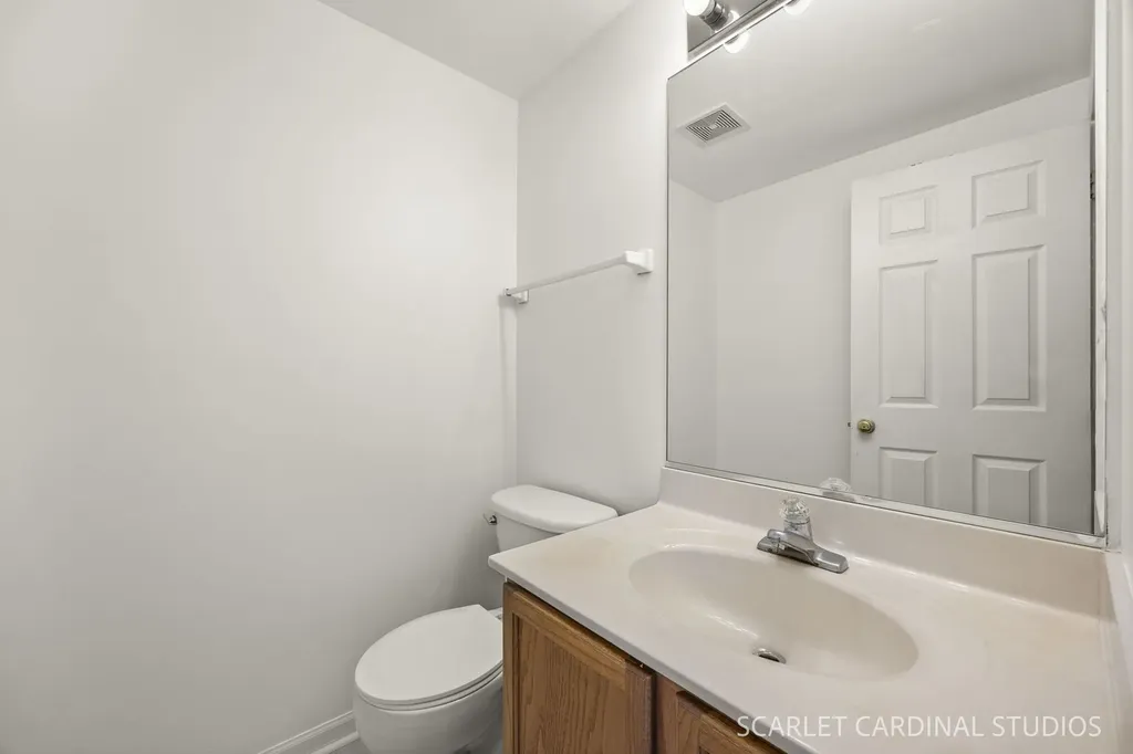 2125 West Concord Lane Addison IL 60101