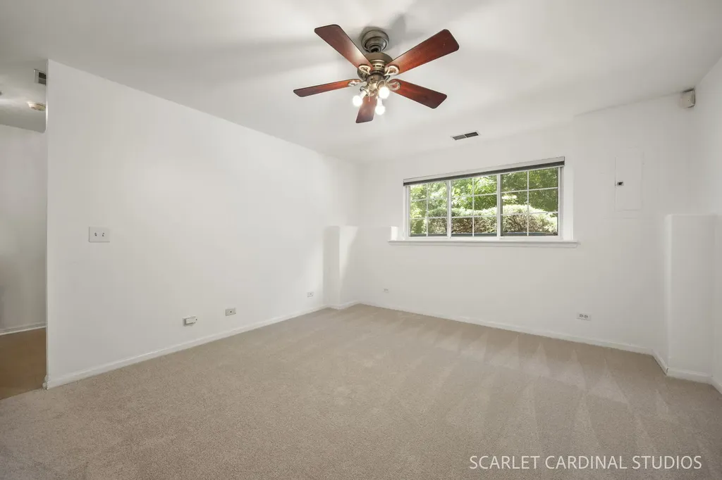 2125 West Concord Lane Addison IL 60101