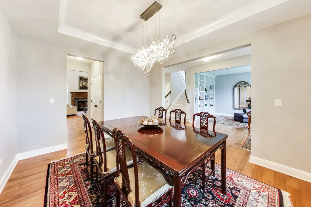 823 Heatherfield Circle Naperville IL 60565