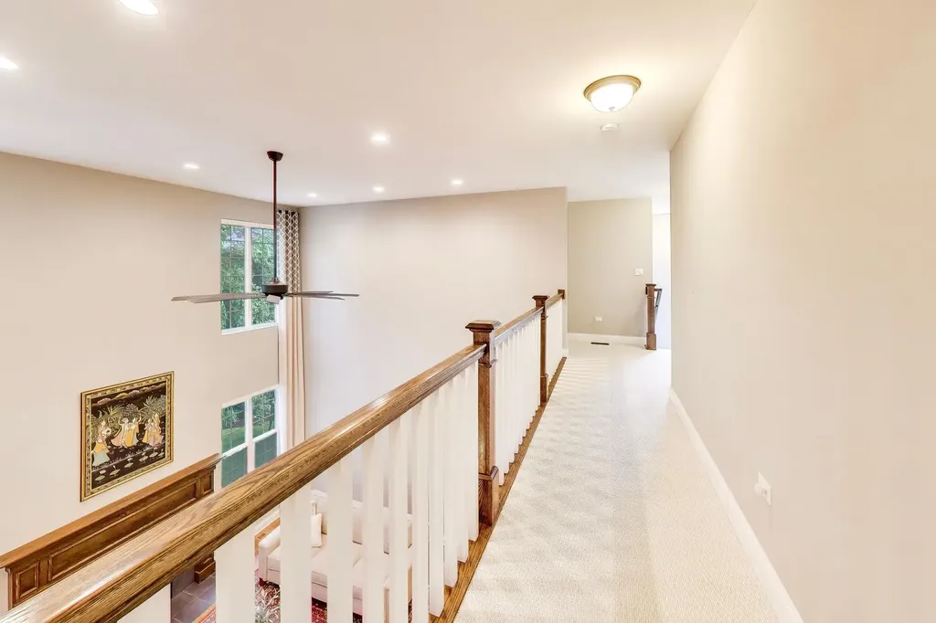 823 Heatherfield Circle Naperville IL 60565
