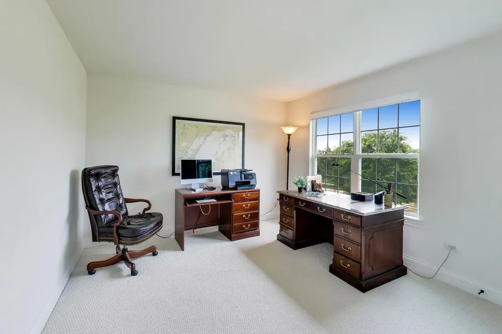 823 Heatherfield Circle Naperville IL 60565