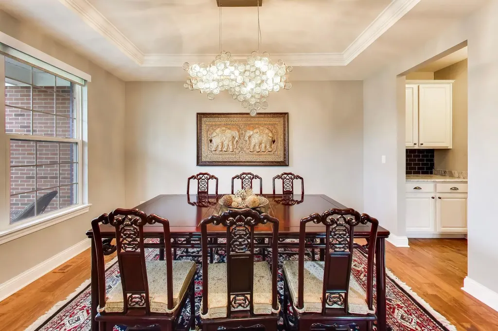 823 Heatherfield Circle Naperville IL 60565