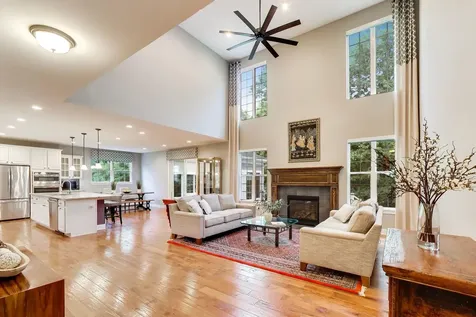 823 Heatherfield Circle Naperville IL 60565