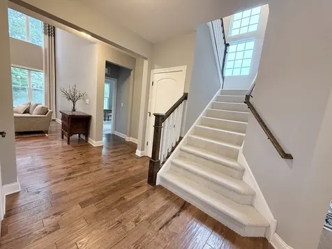 823 Heatherfield Circle Naperville IL 60565