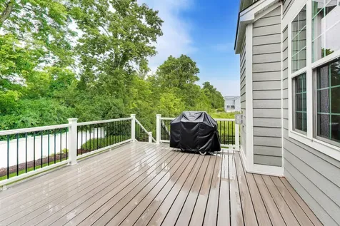 823 Heatherfield Circle Naperville IL 60565