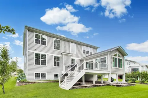 823 Heatherfield Circle Naperville IL 60565