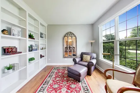 823 Heatherfield Circle Naperville IL 60565