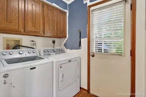 830 East Kimball Avenue Woodstock IL 60098