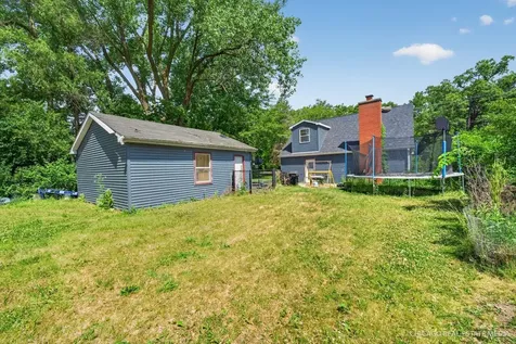 830 East Kimball Avenue Woodstock IL 60098