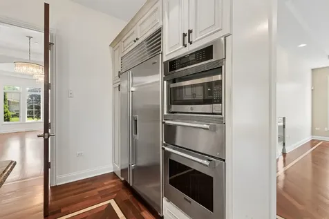 7000 North Kilpatrick Avenue Lincolnwood IL 60712