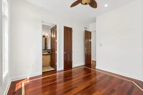 7000 North Kilpatrick Avenue Lincolnwood IL 60712