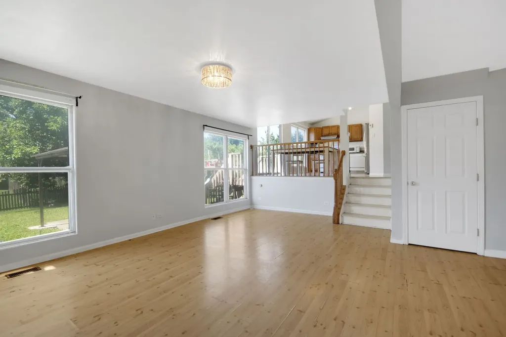 479 Bluebird Drive Bolingbrook IL 60440