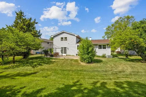 1727 Roosa Lane Elk Grove Village IL 60007
