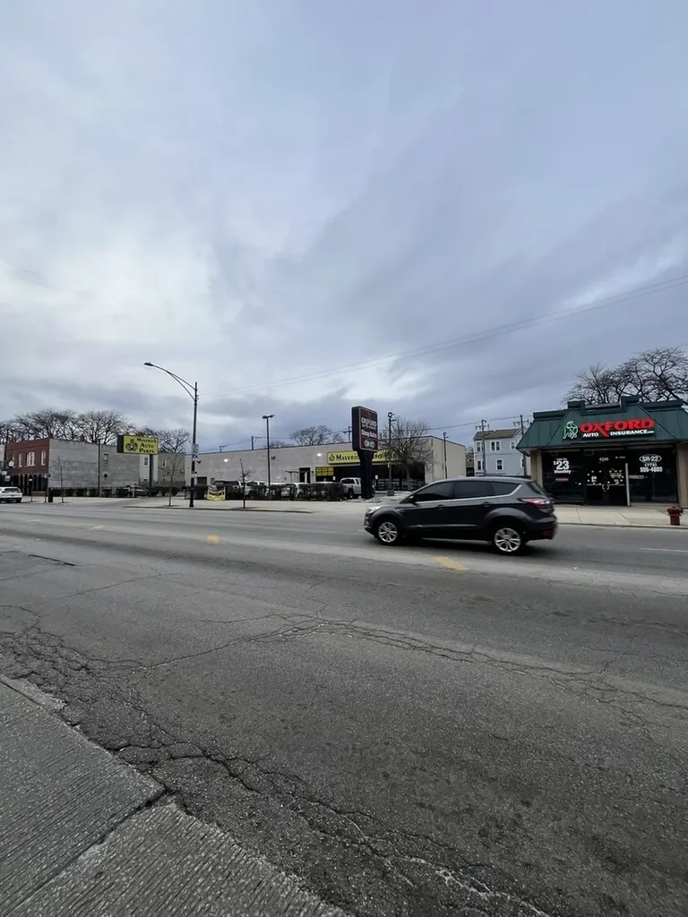 4203 West Fullerton Avenue Chicago IL 60639