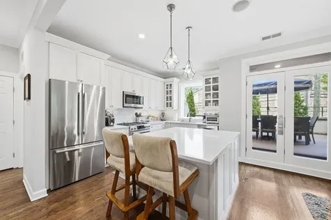 3204 North Paulina Street Chicago IL 60657