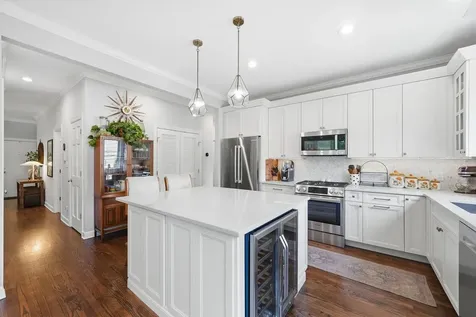 3204 North Paulina Street Chicago IL 60657
