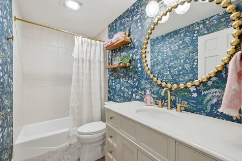 3204 North Paulina Street Chicago IL 60657