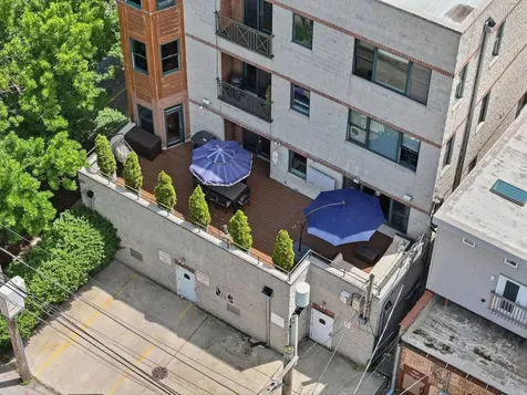 3204 North Paulina Street Chicago IL 60657