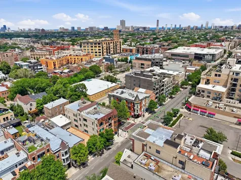 3204 North Paulina Street Chicago IL 60657