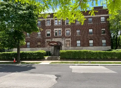 2121 East 72 Street Chicago IL 60649