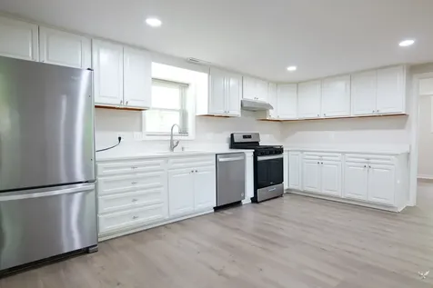 1707 South Green Meadows Boulevard Streamwood IL 60107