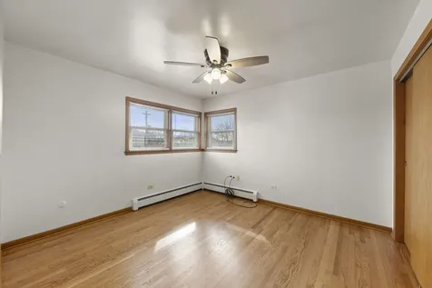 6401 West 52nd Street Chicago IL 60638