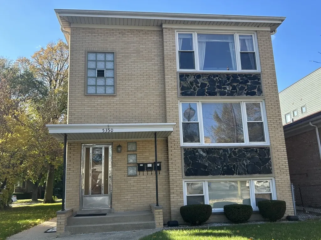 5350 North Central Avenue Chicago IL 60630