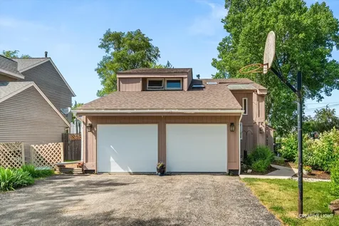 1324 Snowberry Lane Crystal Lake IL 60014