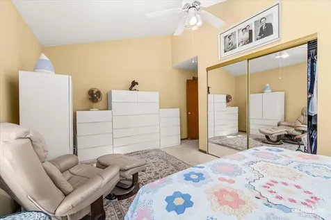 1324 Snowberry Lane Crystal Lake IL 60014