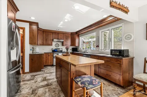 1324 Snowberry Lane Crystal Lake IL 60014
