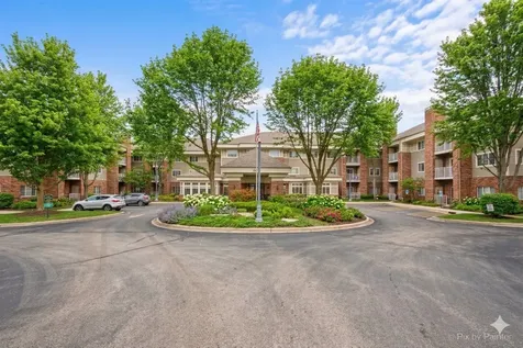 605 Barrington Avenue East Dundee IL 60118