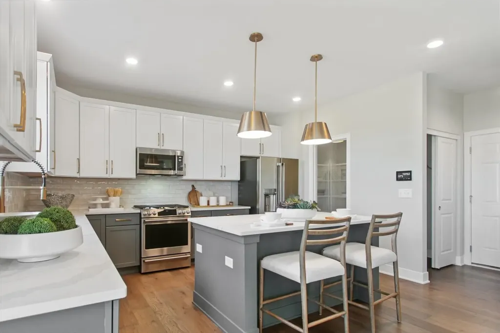 26321 West Sablewood Circle Plainfield IL 60585