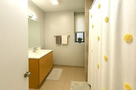 1416 West Wolfram Street Chicago IL 60657