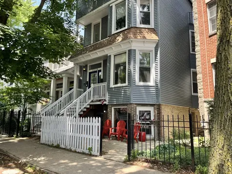 1416 West Wolfram Street Chicago IL 60657