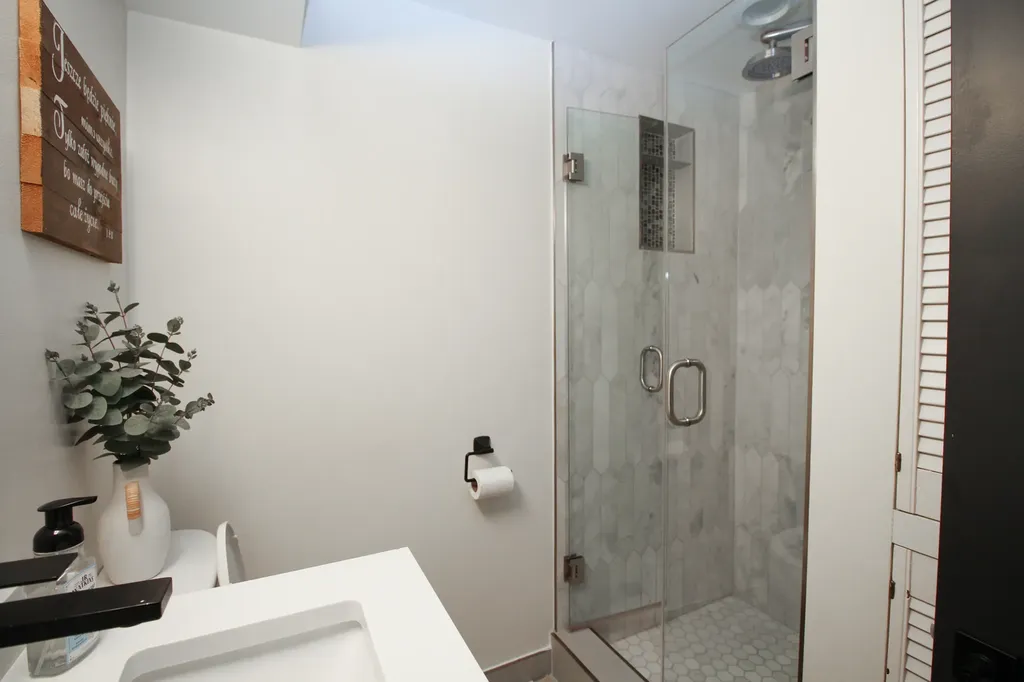 326 Milan Court Schaumburg IL 60193