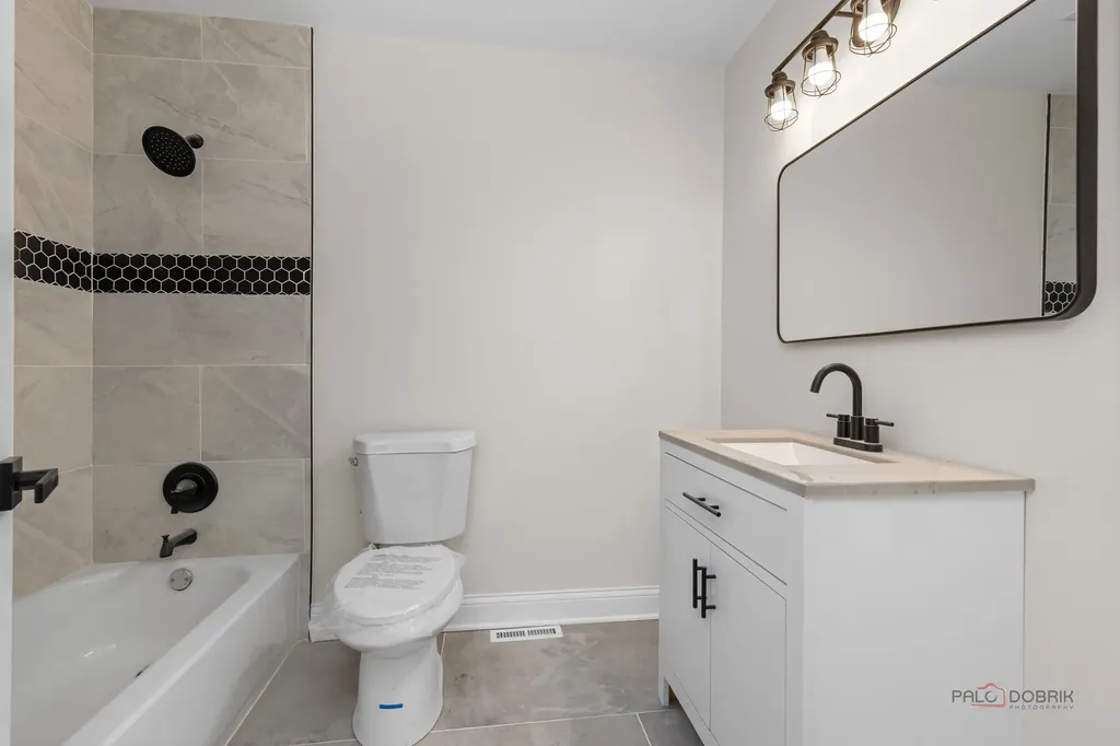 14739 Maple Avenue Orland Park IL 60462