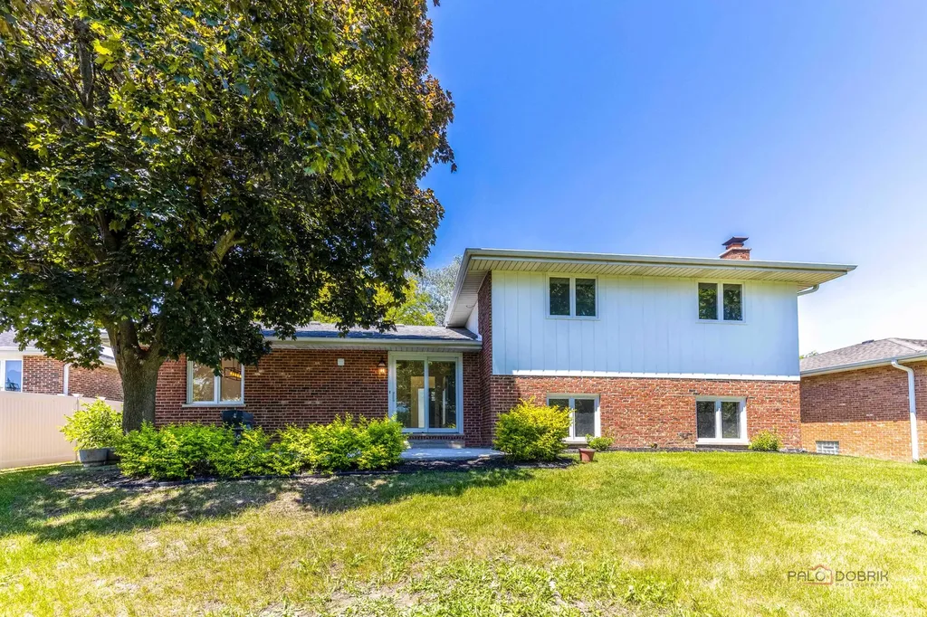 14739 Maple Avenue Orland Park IL 60462