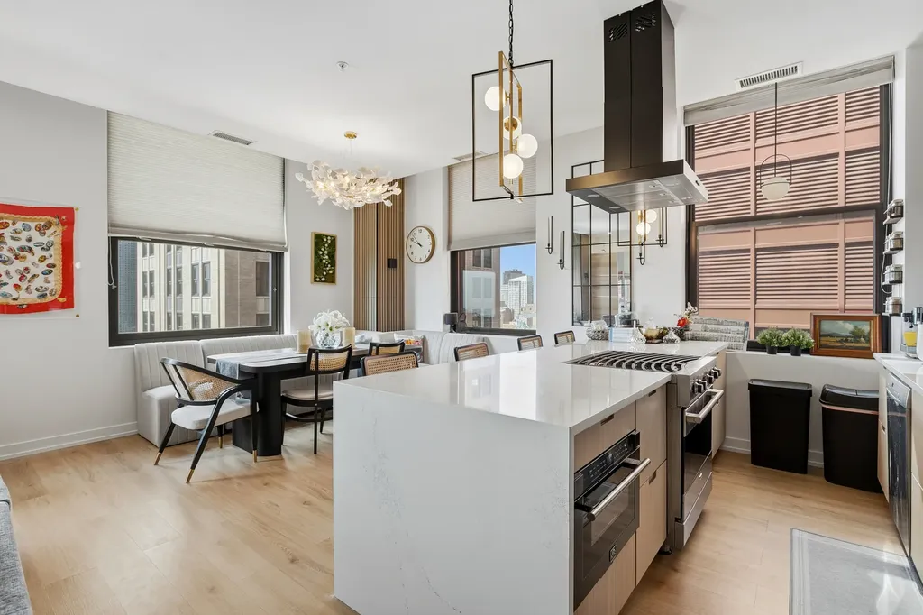 330 South Michigan Avenue Chicago IL 60604