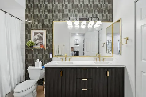 330 South Michigan Avenue Chicago IL 60604